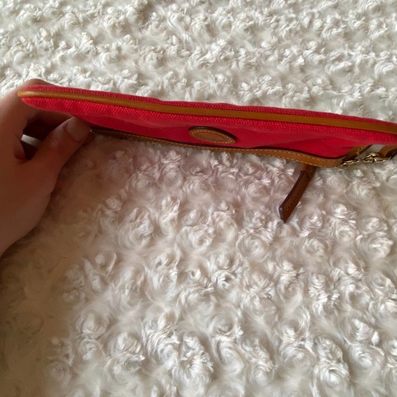 Dooney & Bourke Canvas Leather Red Wristlet - Picture 9 of 9